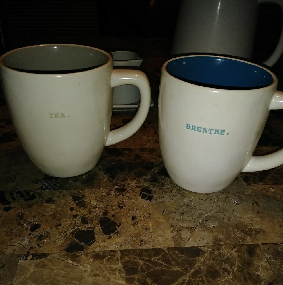 2 Rae Dunn mugs